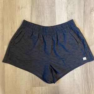 VUORI DASH SHORT